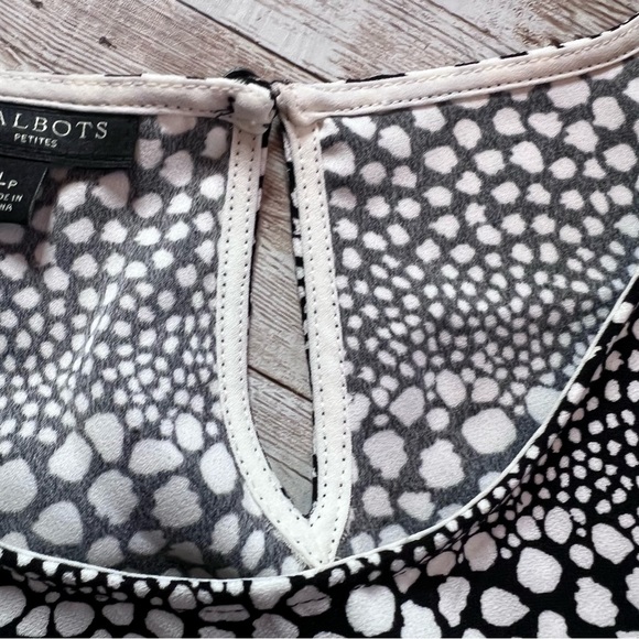 💚Talbots PL top - Picture 6 of 6